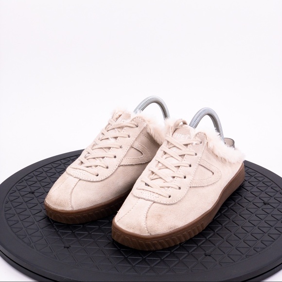 tretorn slip on shoes